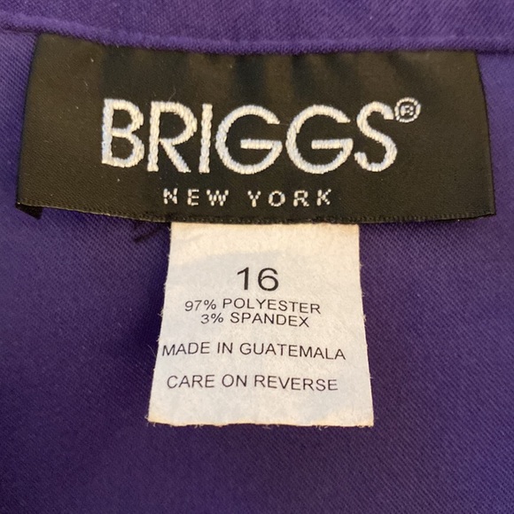New BRIGGS New York size 16 zip up jacket with shoulder pads. Purple - Picture 4 of 7